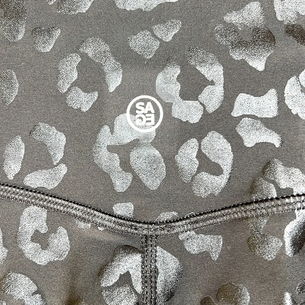 SAGE Collective Everyday Tight High Waisted Leopard Gloss Leggings - Size Large